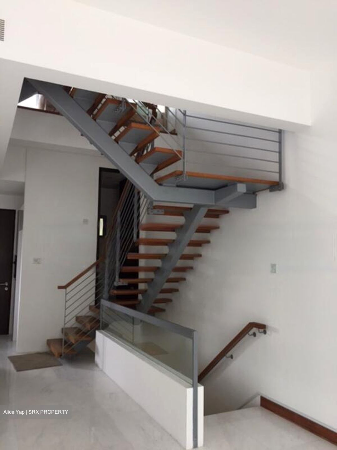 Yuk Tong Avenue (D21), Terrace #573069081
